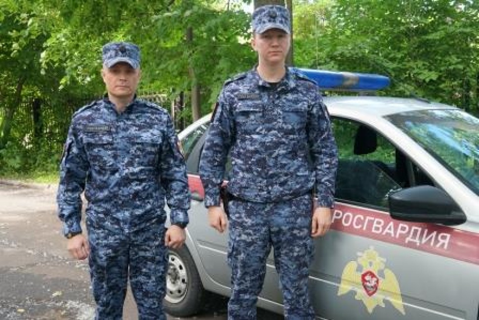 В Архангельске автопатруль Росгвардии задержал подозреваемого в изнасиловании